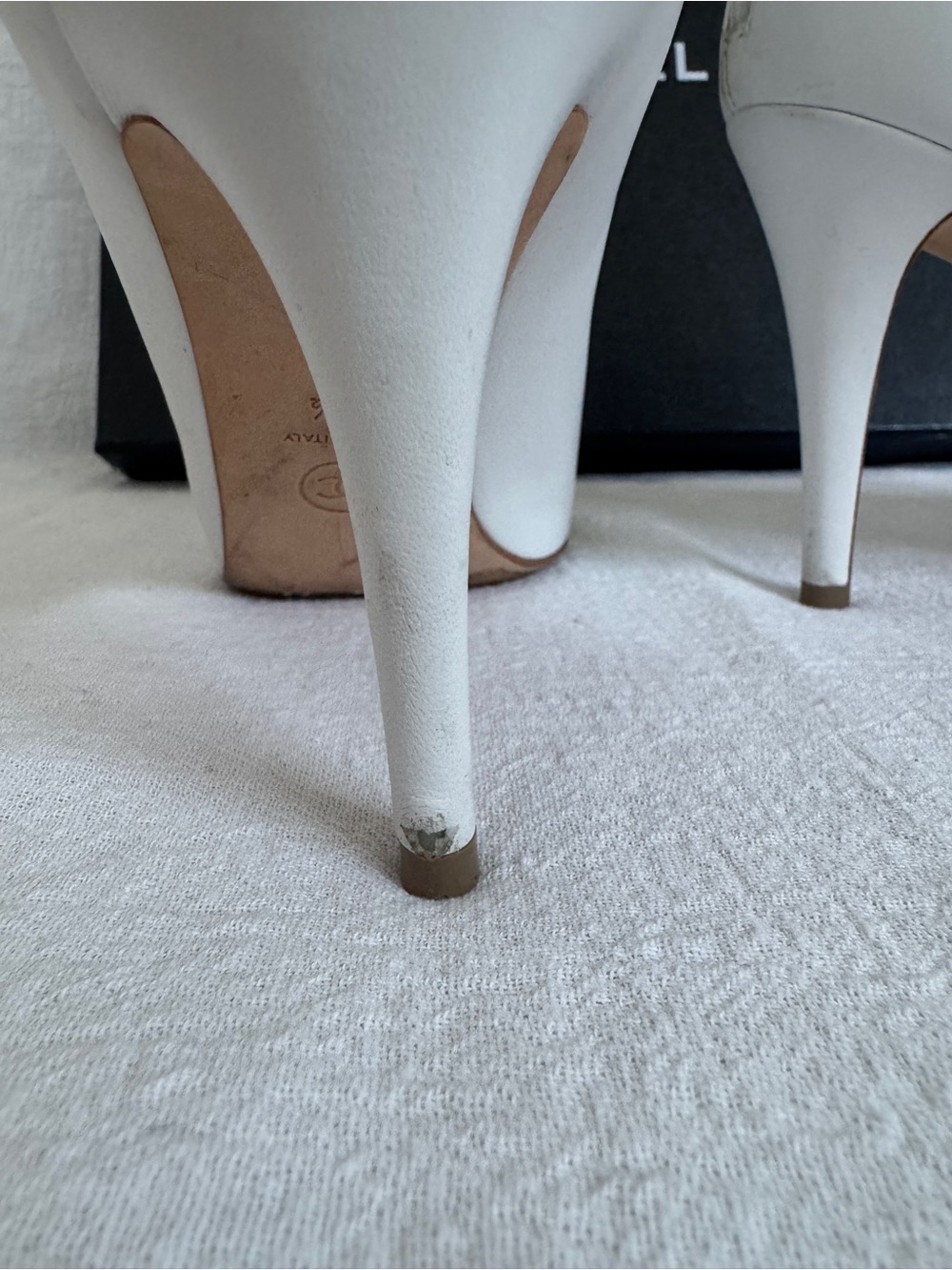 CHANEL White Leather Ankle Booties with Gold CC Emblem - Picture 5 of 6